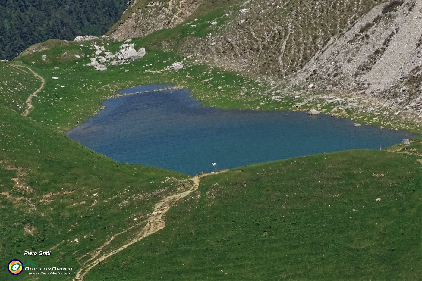60 Maxi zoom verso il Lago del Branchino.JPG